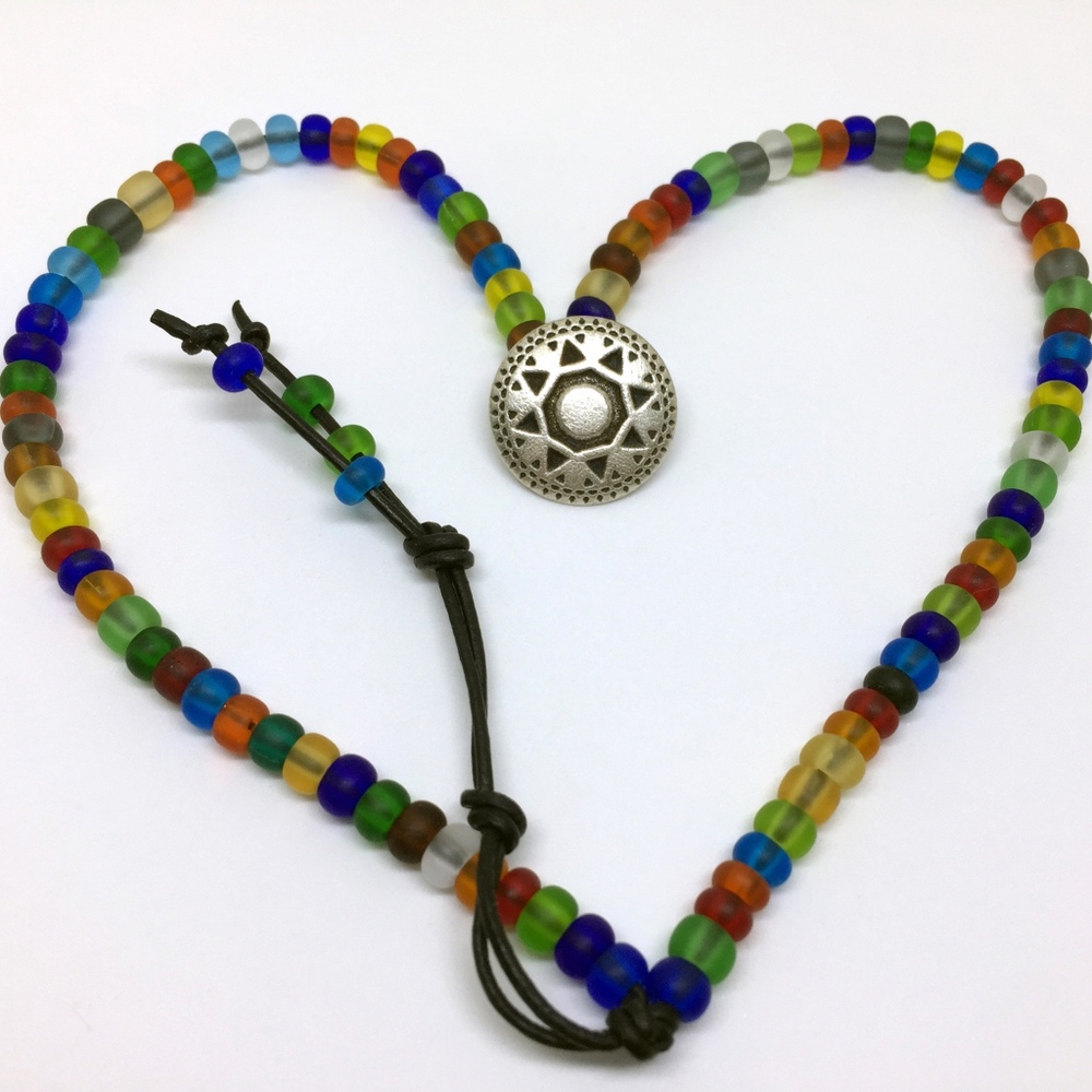 Women’s Beaded Bracelet. - Picture 2 of 4